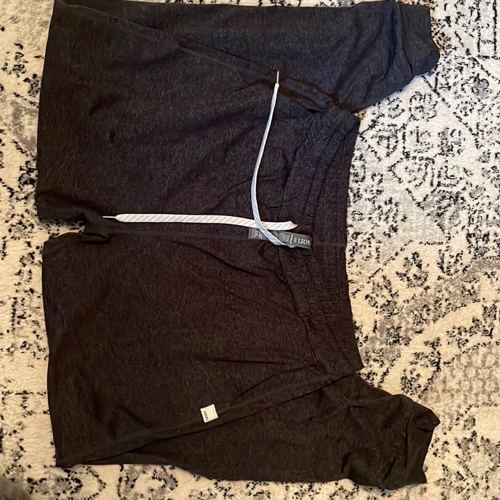Vuori Long Charcoal Joggers Medium